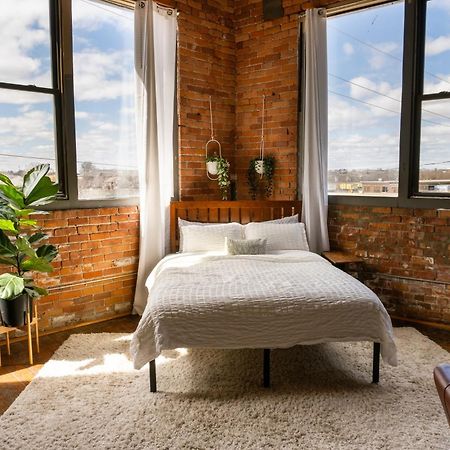 420 Friendly Canada Bridge View Loft Downtown Free Parking Detroit Ngoại thất bức ảnh