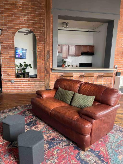 420 Friendly Canada Bridge View Loft Downtown Free Parking Detroit Ngoại thất bức ảnh