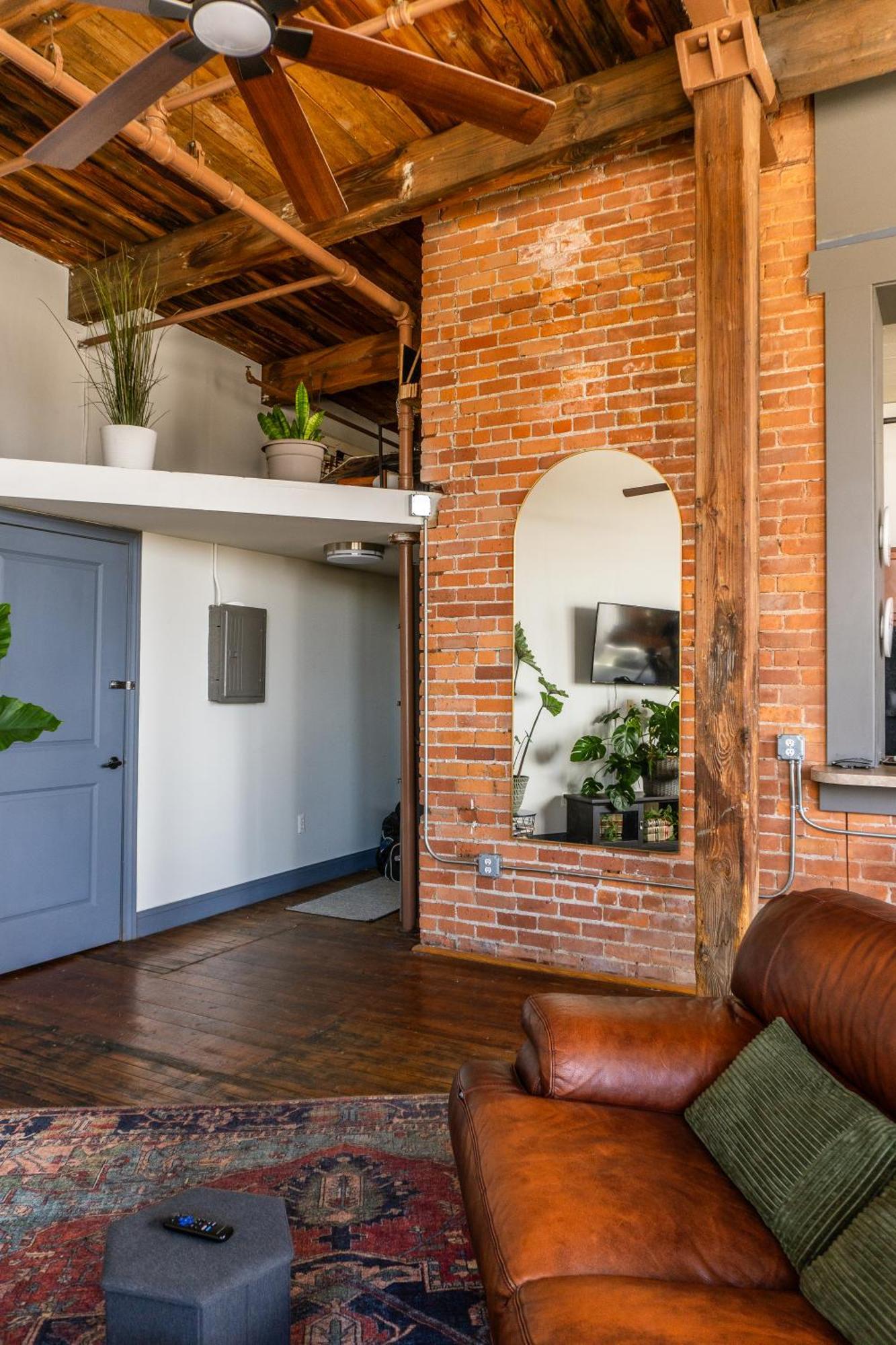 420 Friendly Canada Bridge View Loft Downtown Free Parking Detroit Ngoại thất bức ảnh